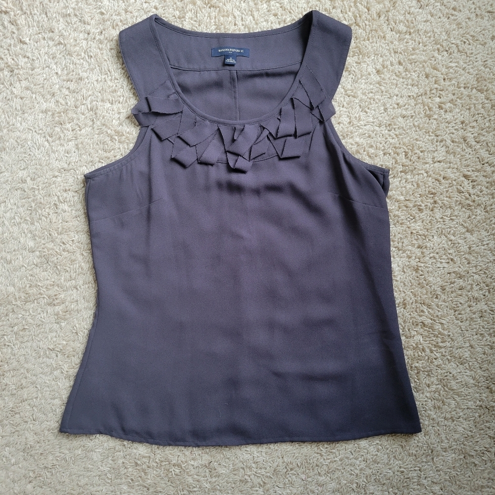 Banana Republic Sleevless Blouse Small Charcoal Gray